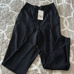 NWT Zara Loose pants with decorative draw string size small
